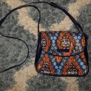 VERA BRADLEY mini cross body purse